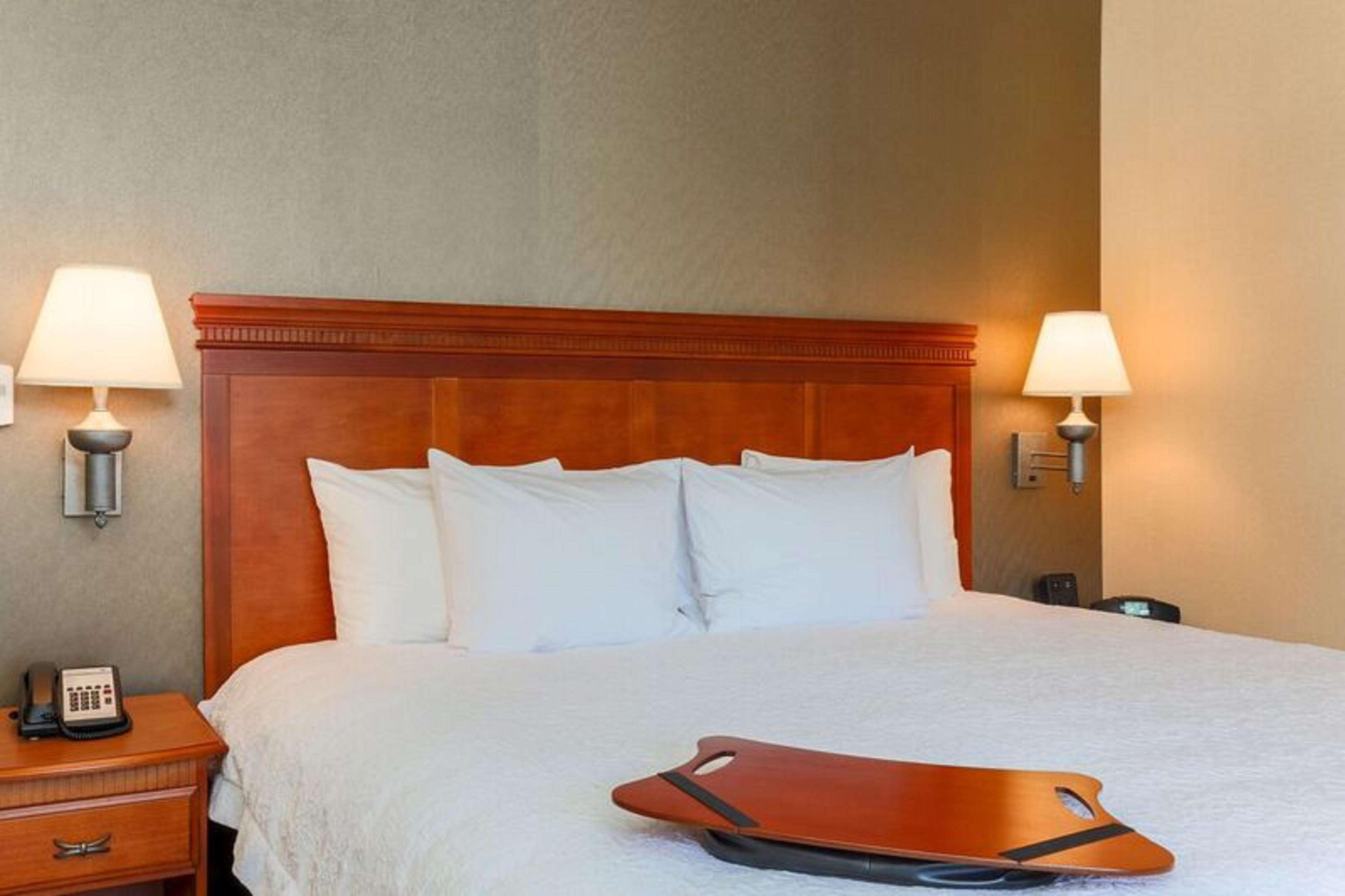 Hampton Inn & Suites Poughkeepsie Spackenkill Екстериор снимка