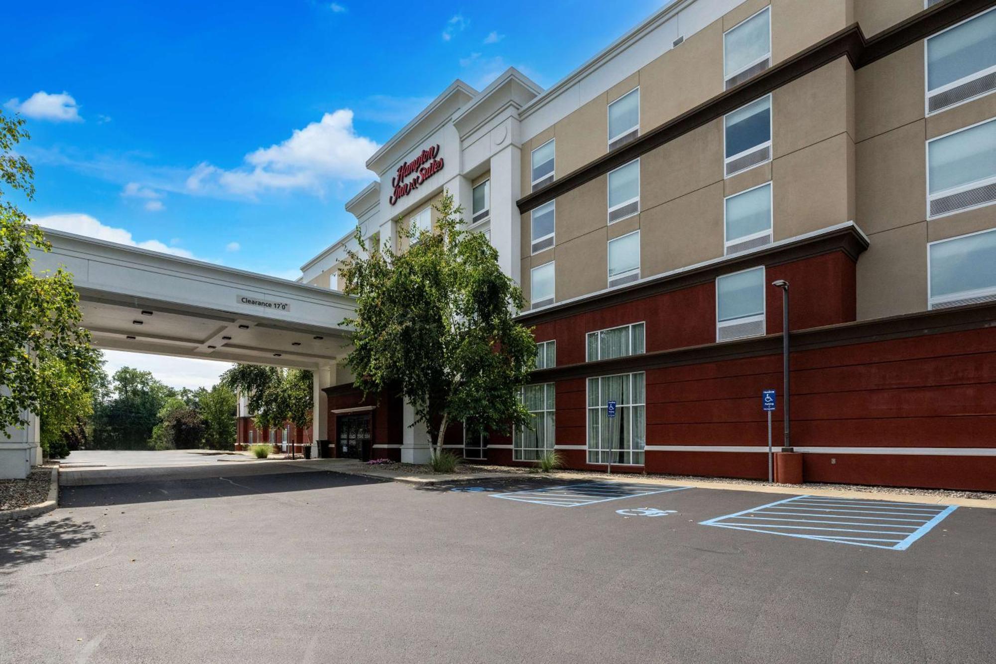 Hampton Inn & Suites Poughkeepsie Spackenkill Екстериор снимка